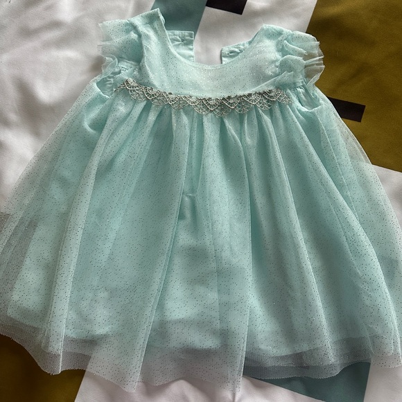 Icy blue baby dress - Picture 1 of 3